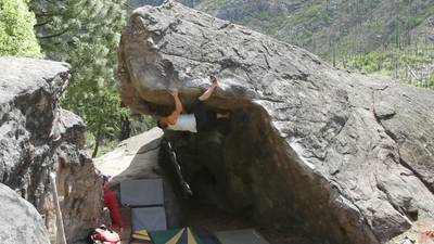 Pimpsqueak v8, Leavenworth - Beta Video from drjeffclimbs