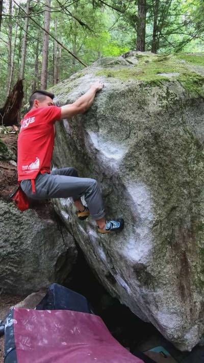 Mr. Bigglesworth v8, Squamish - Beta Video from drjeffclimbs