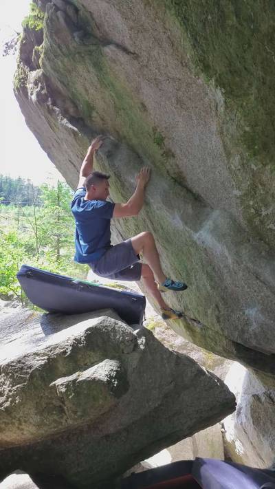 Sit Down to Holm Boy v6, Squamish - Beta Video from drjeffclimbs