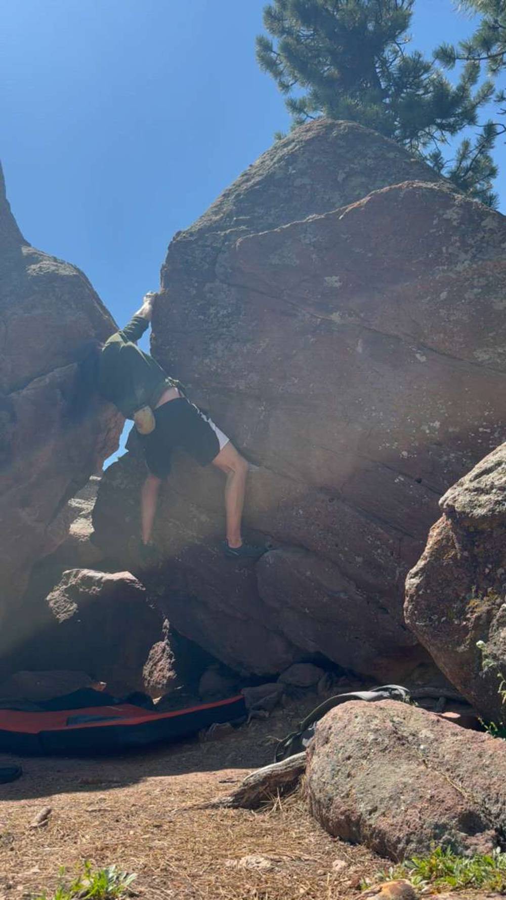 Right Hand Arete v3, Flagstaff Mountain, CO - Beta Video from Chris_Ol