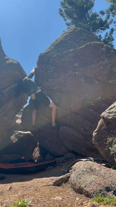 Right Hand Arete v3, Flagstaff Mountain, CO - Beta Video from Chris_Ol