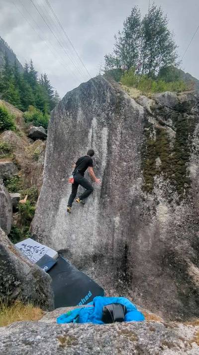 Snake Pit v5, Squamish - Beta Video from jordano