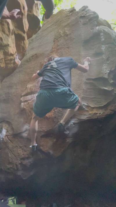 A Face in the Crowd (Sit Down) v7, Stone Fort - Beta Video from a.a.ron