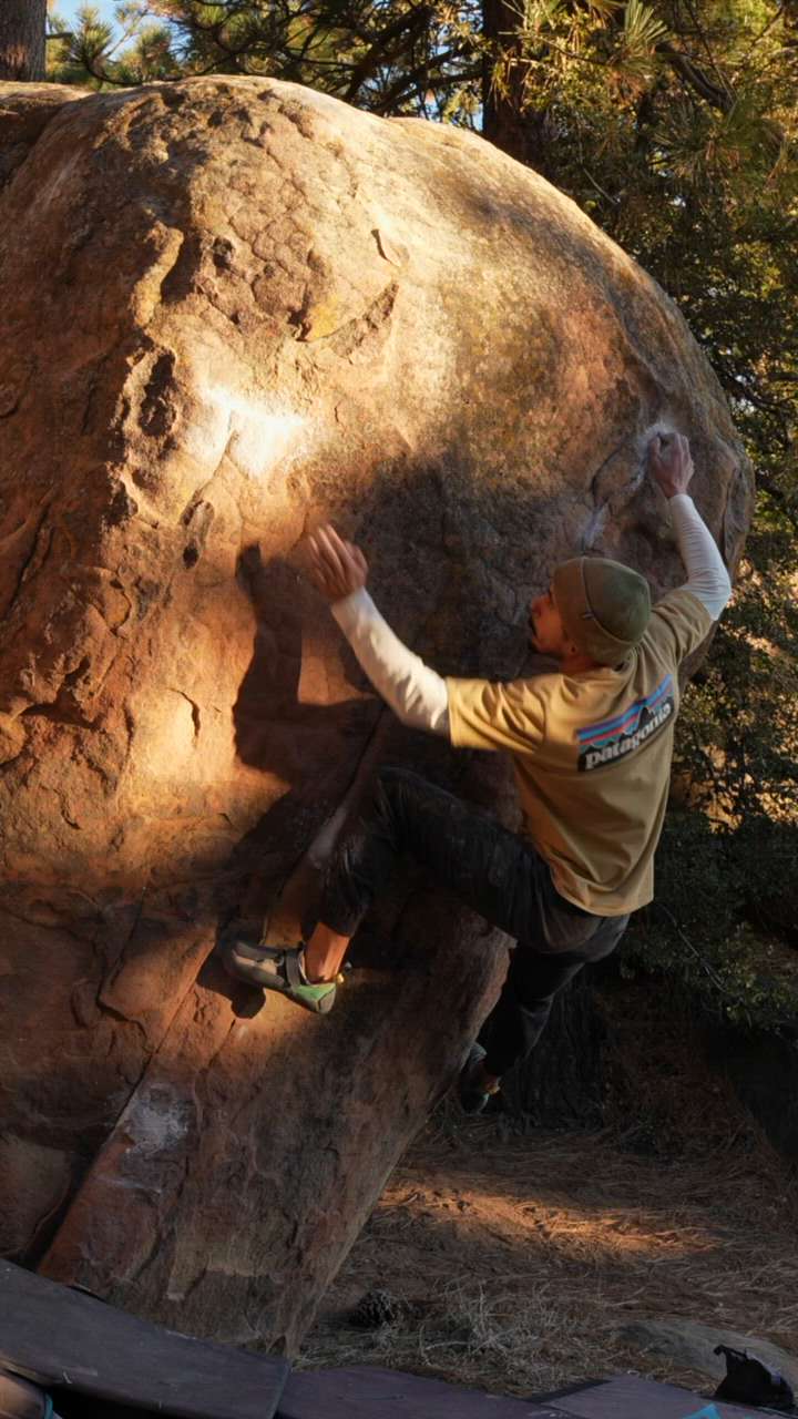 Tuck Rocks Tuck and Roll v10 - Pine Mountain Main, Pine Mountain Bouldering ...