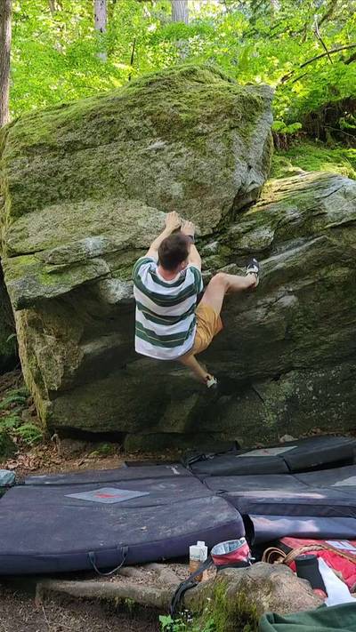 Man Cave v6, Squamish - Beta Video from CarsonClimbs