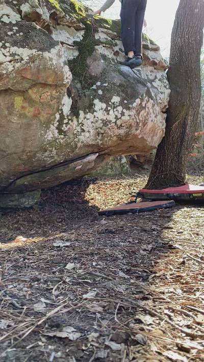 Frosted Flake v5, Hospital Boulders - Beta Video from brew_boulders