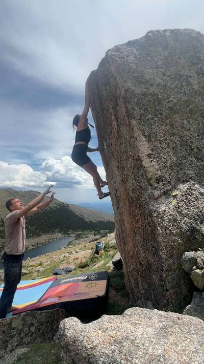 Trailside Aretes Left v4, Lincoln Lake - Beta Video from CathyG
