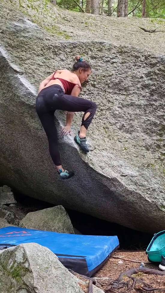 Big Red Dawg v4, Squamish - Beta Video from NatashaB