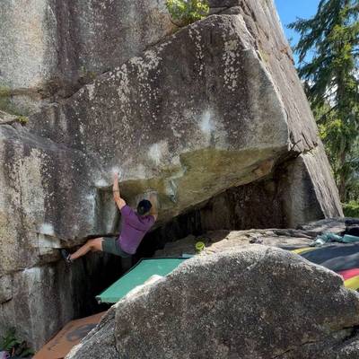 Muddy Waters v10, Squamish - Beta Video from SendEx