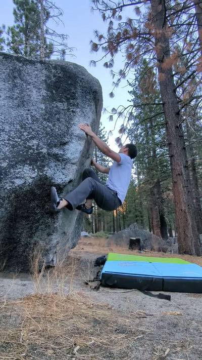 Slap Happy (CV) v3, Lake Tahoe - Beta Video from bouldering_wonton