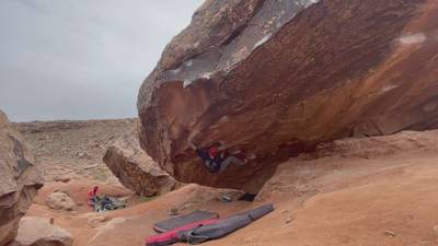 Pink Lady v6, Moe's Valley - Beta Video from samtwilson