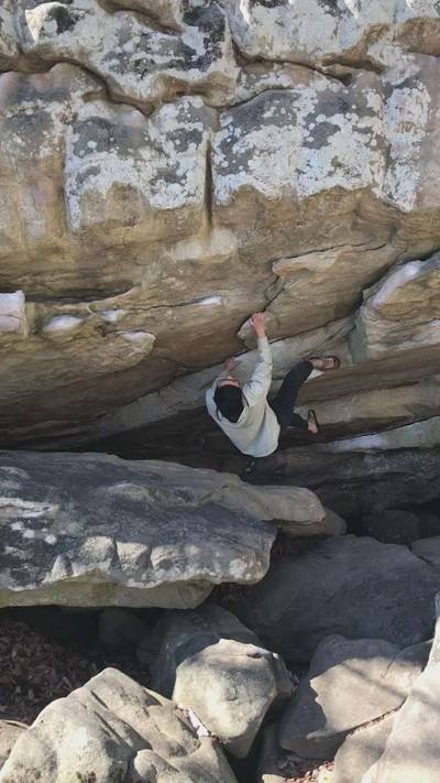 Art of the Vogi Left v4, Stone Fort - Beta Video from dan_fu_climbs