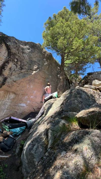 The Apparition v8, Rocky Mountain National Park - Beta Video from cmclimbs