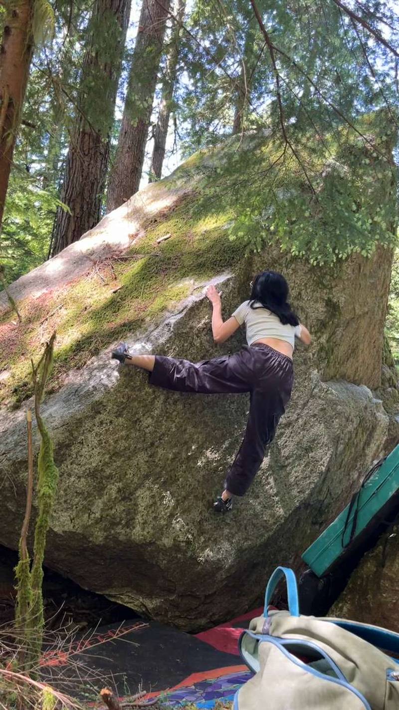 Remy's Arete v5, Squamish - Beta Video from ceefraan