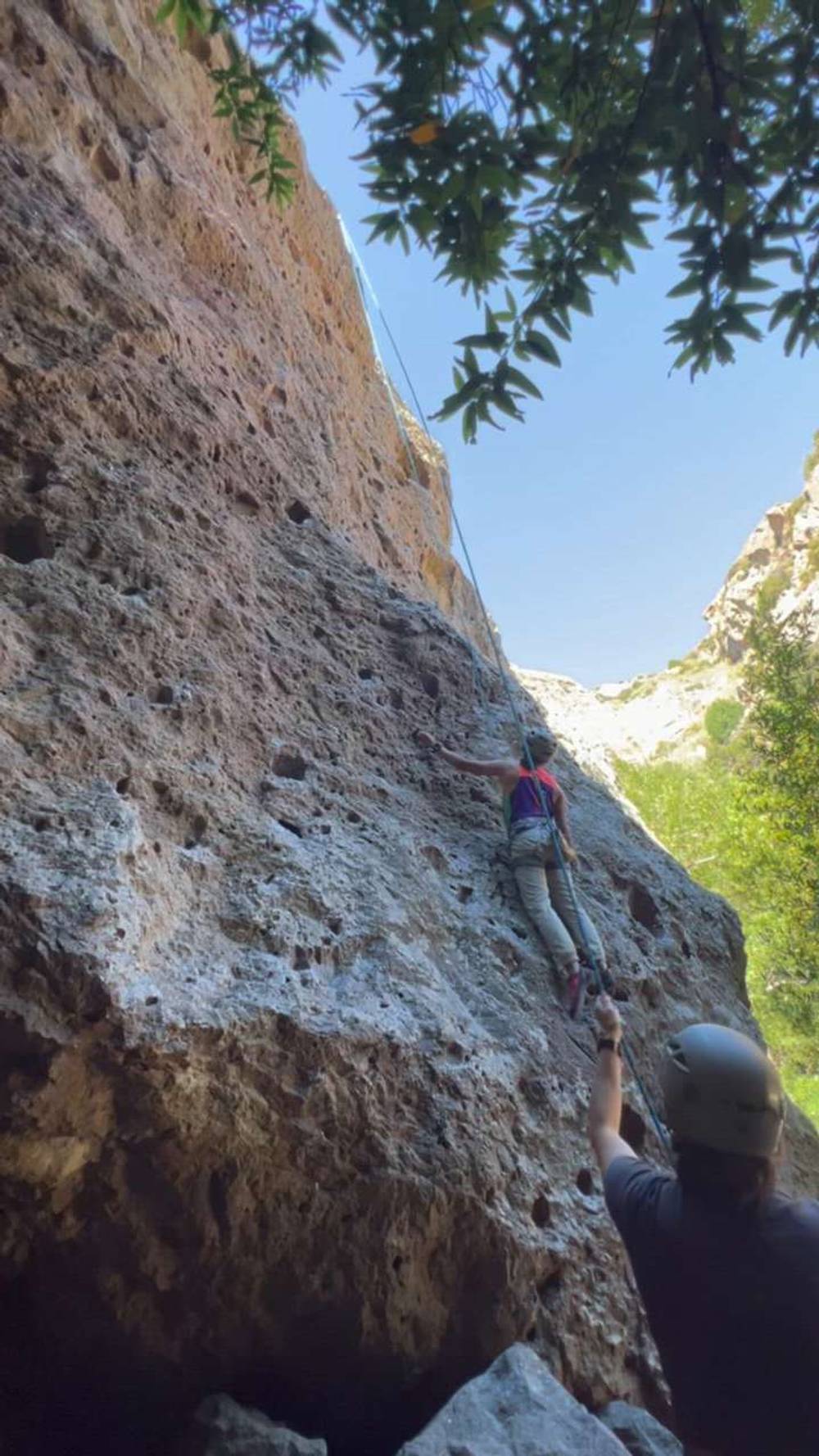 Guerilla Drilla 5.10a, Malibu - Beta Video from akyatkuya