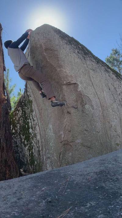 Lynn's Arête Direct v6, Boat Rock - Beta Video from CropTop