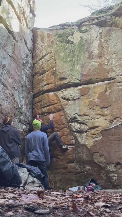 Spanky v8, Stone Fort - Beta Video from cmclimbs