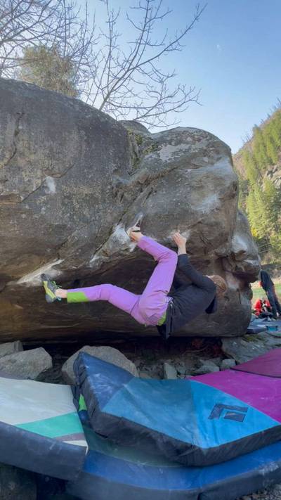 Hueco Crimper Left Entrance v8, Leavenworth - Beta Video from Zamboni_the_zebra