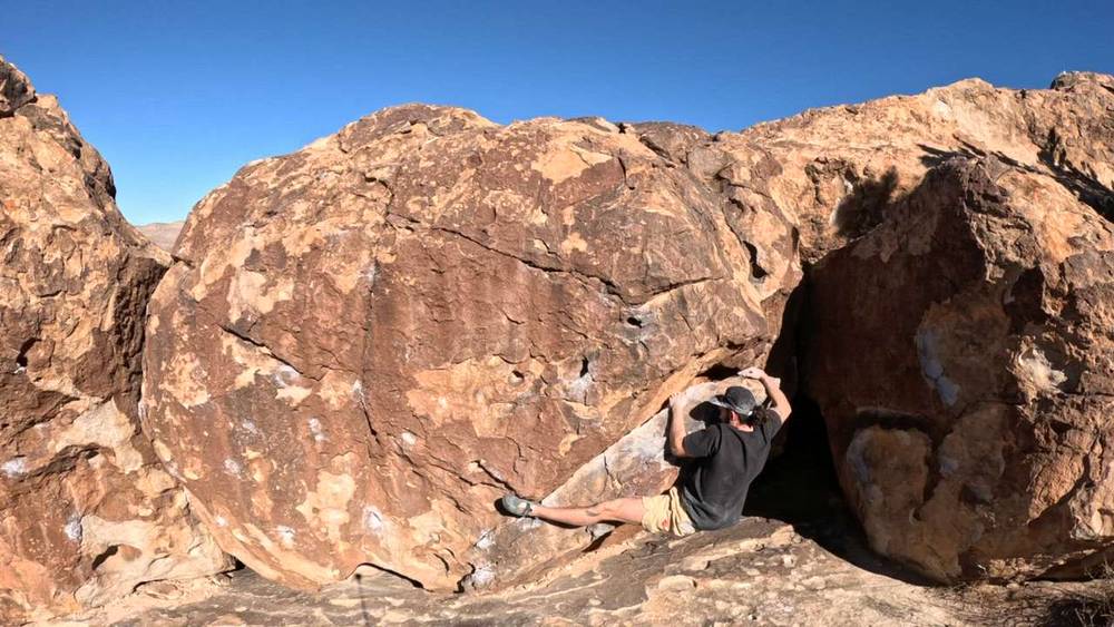 Gumby Traverse v1, Hueco Tanks - Beta Video from aubious