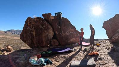 Man of Leisure v0, Hueco Tanks - Beta Video from aubious