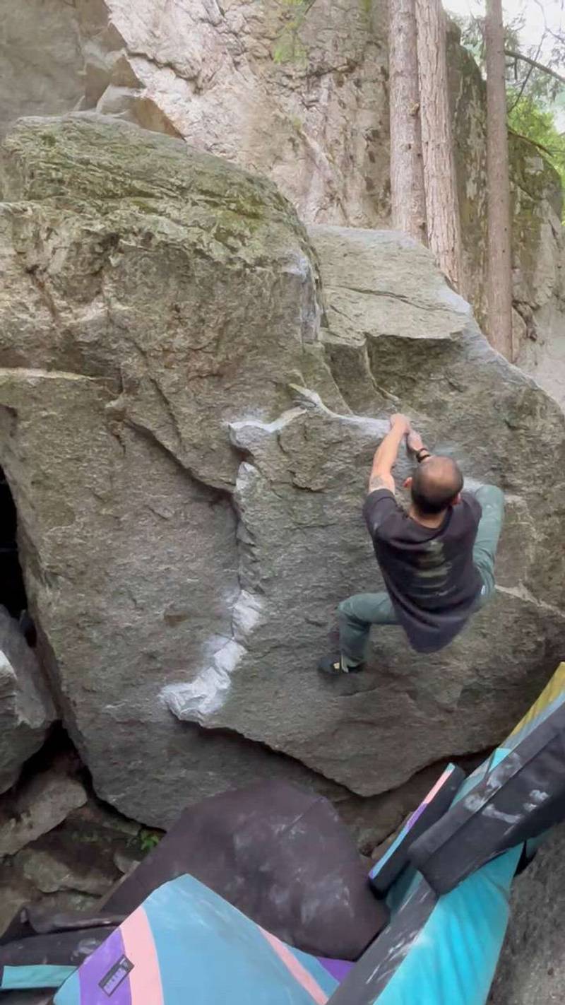 Swank Bag v5, Squamish - Beta Video from KaingClimbs