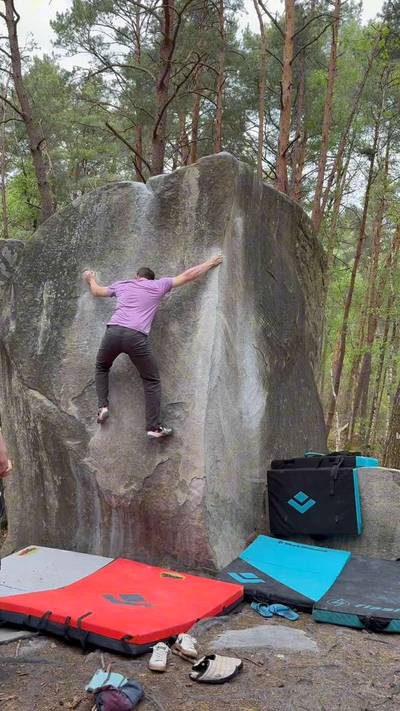L'Angle du Sérac v4, Fontainebleau - Beta Video from elikariv
