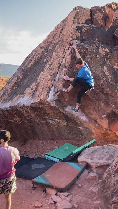 Timmy's Problem v9, Red Rock - Beta Video from peterclimbs