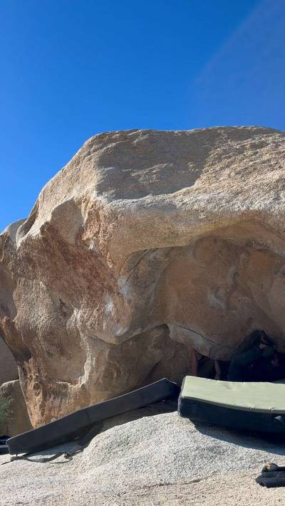 Yogi Variation v8, Joshua Tree - Beta Video from boulderinghawaii