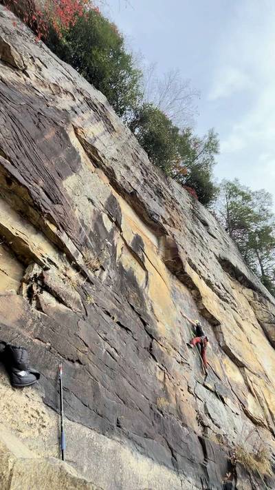 Election Anxiety 5.11b, New River Gorge - Beta Video from Larsen