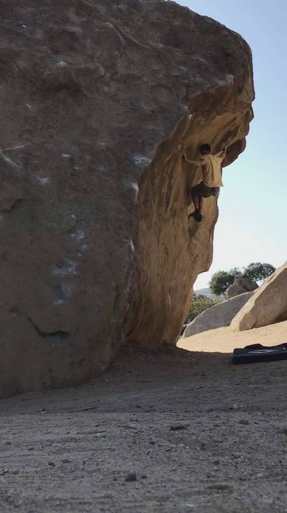 Crystal Roof v5, Stoney Point - Beta Video from Bouldering_in_socks