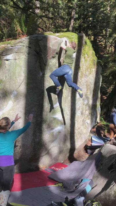 Leggo My Ego v6, Index - Beta Video from austinclimbing