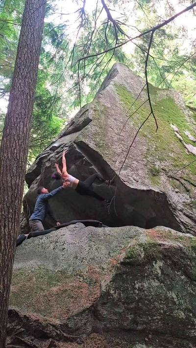 The Hoop Wrangler v5, Squamish - Beta Video from NatashaB