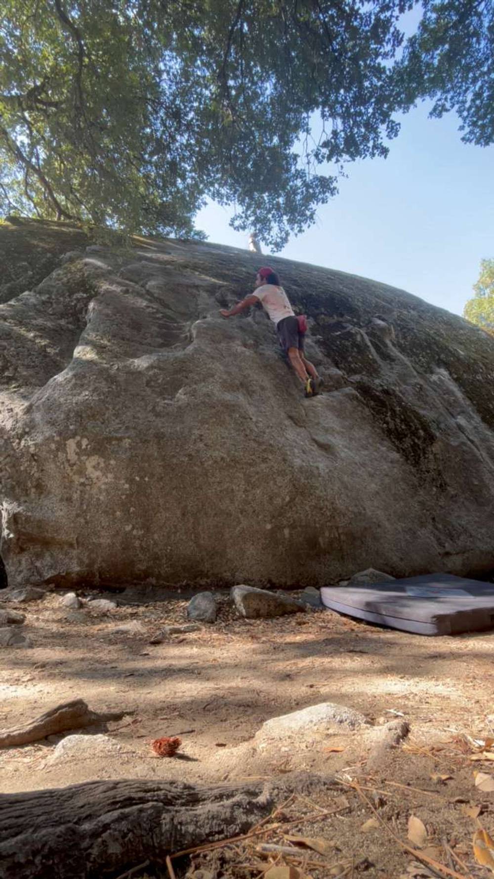 Wine South Face v0, Yosemite Valley - Beta Video from Antonio_Donohue