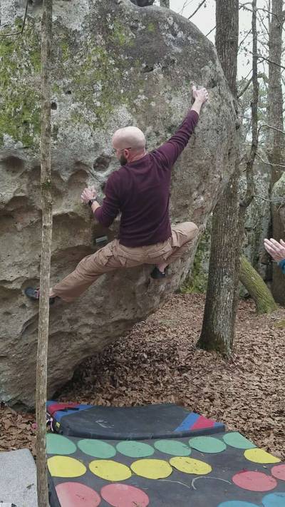 Cobble v5, Hospital Boulders - Beta Video from visegrip_stowers