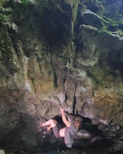 Golden Pinch Low v10, Squamish - Beta Video from greatoutdoors