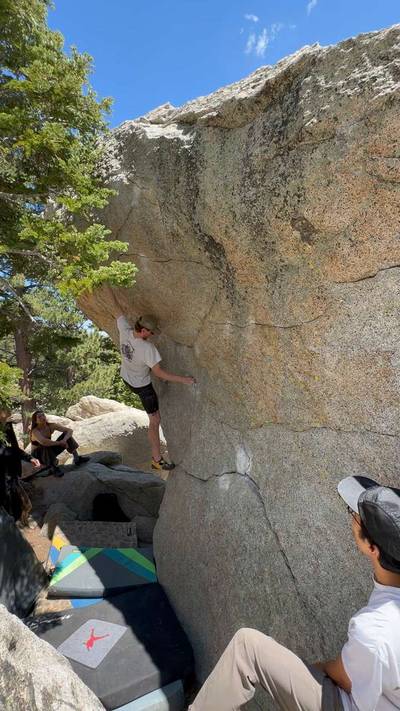 Green Hornet v5, Tramway - Beta Video from downclimbsonly