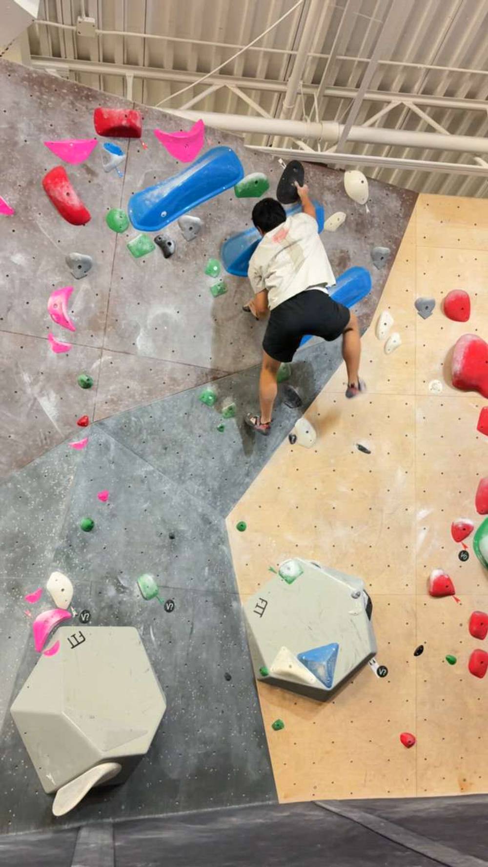 Black v8, Hogtown Boulders - Beta Video from itsMarkus