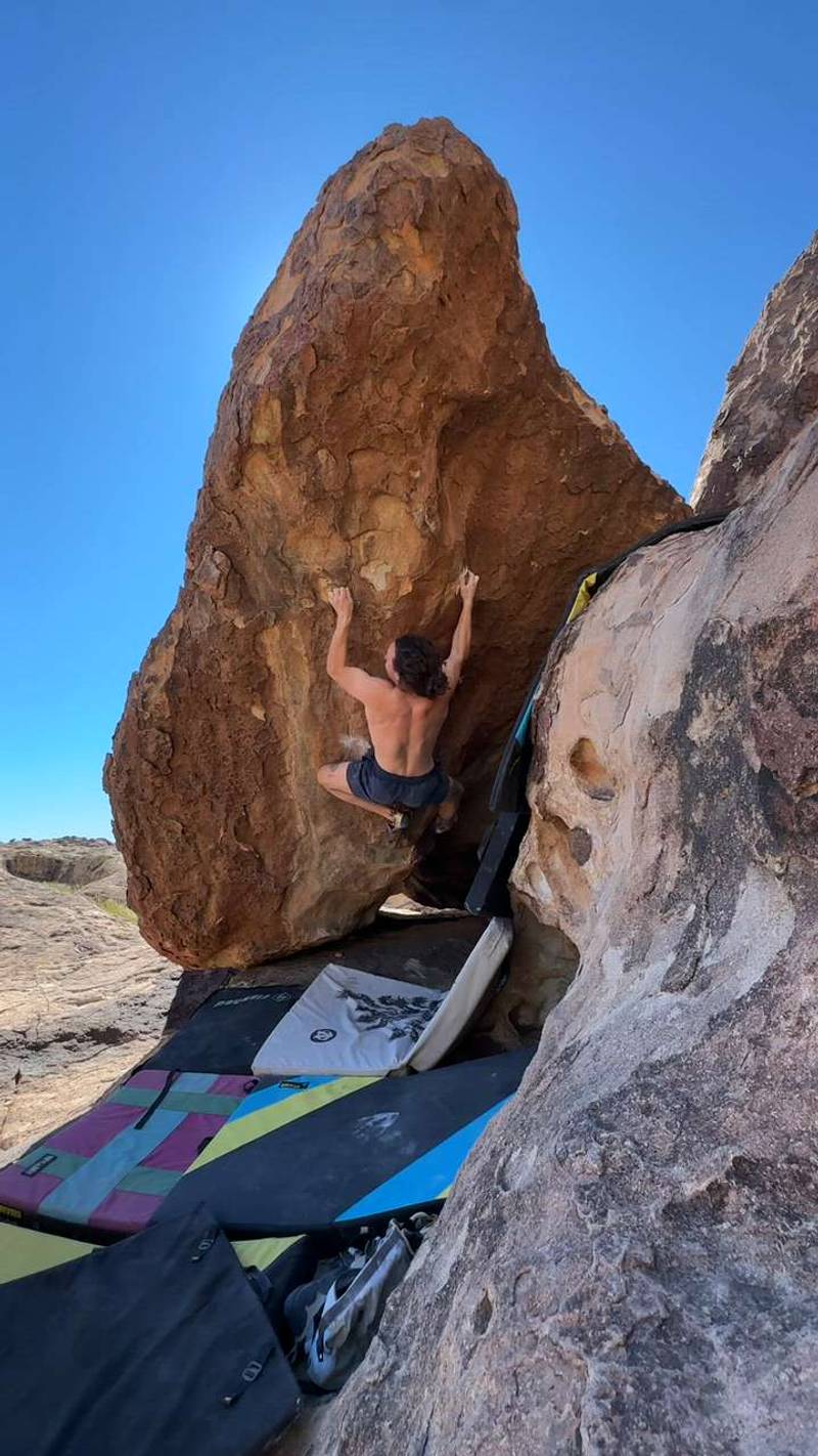 Martini Vortex v8, Hueco Tanks - Beta Video from vdev