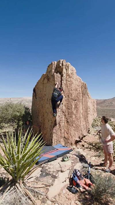 Headpiece v1, Red Rock - Beta Video from TinyDynos