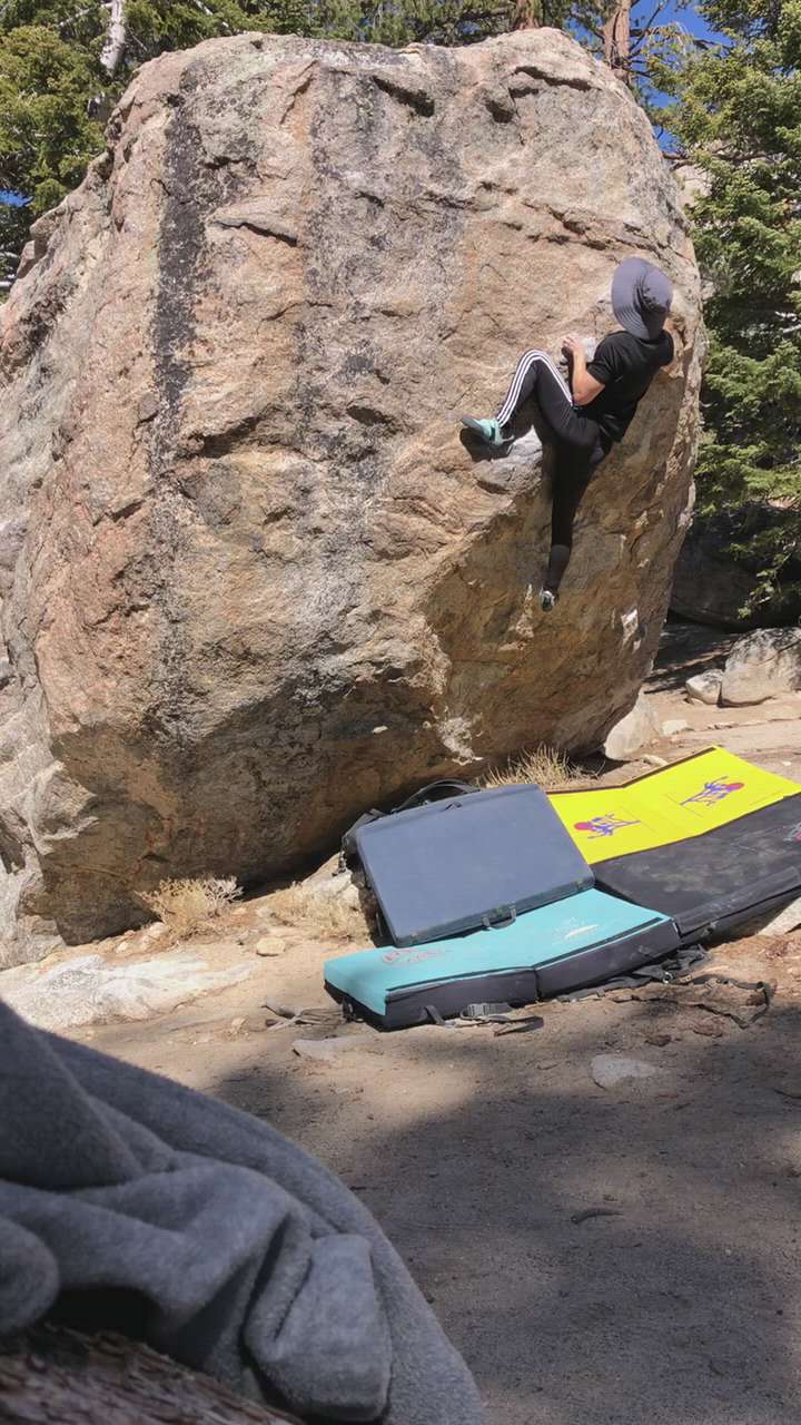 その他 Rock Climbing: A Trailside Guide Rock Climbing (A Trailside Guide): Mellor, Don, Hildebrand