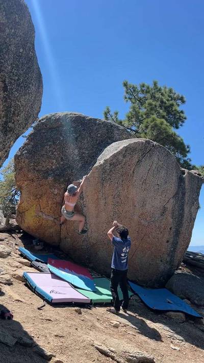 Cube Flakes v2, Black Mountain - Beta Video from liftingwithlia