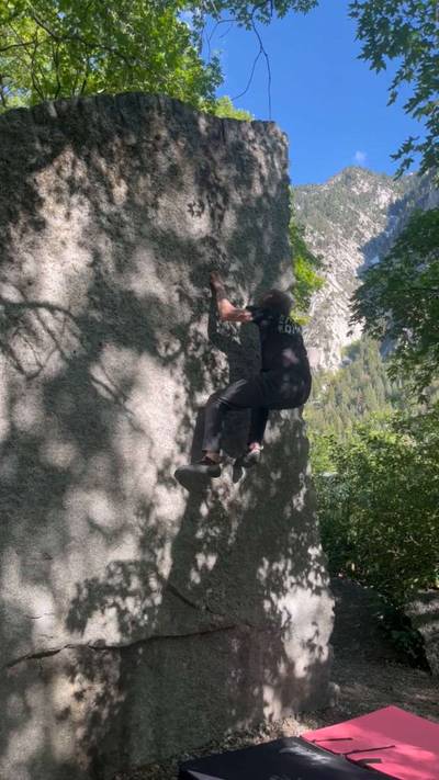 The Dean Problem v6, Little Cottonwood Canyon - Beta Video from griffin.climbs