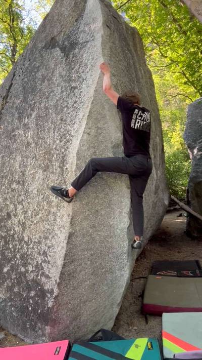 The Surfboard Problem v4, Little Cottonwood Canyon - Beta Video from griffin.climbs