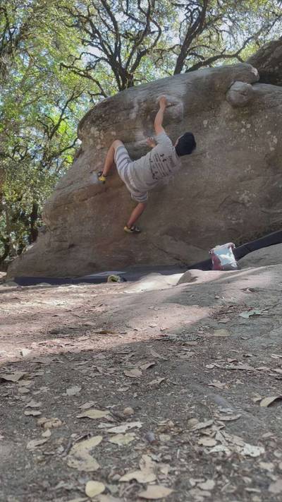 Beak Traverse v3, Castle Rock State Park - Beta Video from morgan.