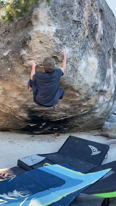 Trailside Arete v6, Black Mountain - Beta Video from ZackaryH
