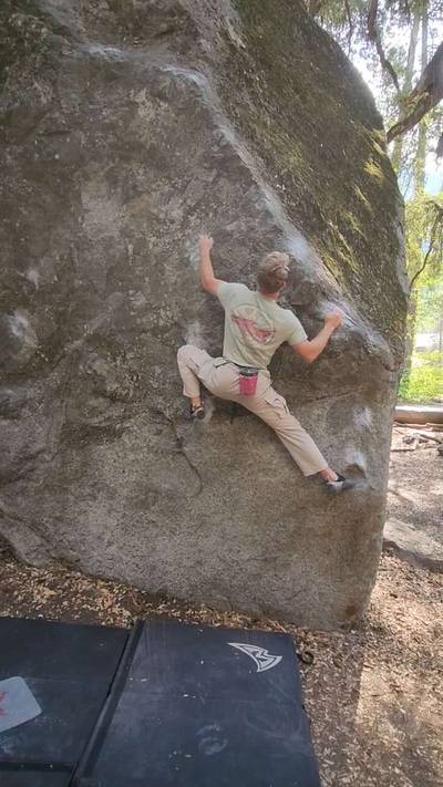 Ahwahnee Arete v4, Yosemite Valley - Beta Video from ZackaryH