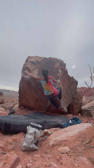 Square Arete v6, Red Rock - Beta Video from lkasmer