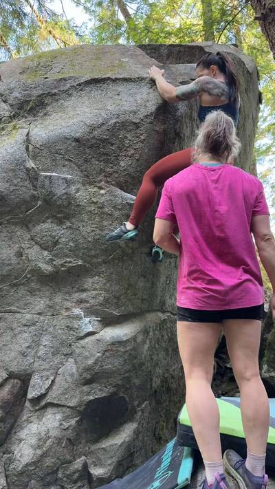 Helping Hands v4, Squamish - Beta Video from mountainmarie