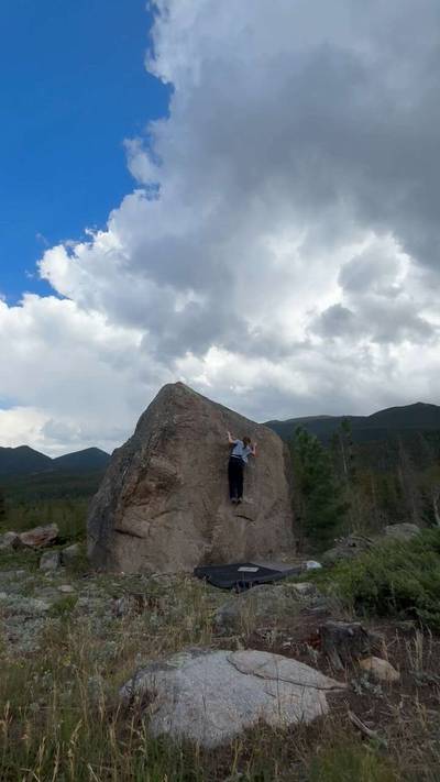 Columbine v4, Rocky Mountain National Park - Beta Video from climbsabigail
