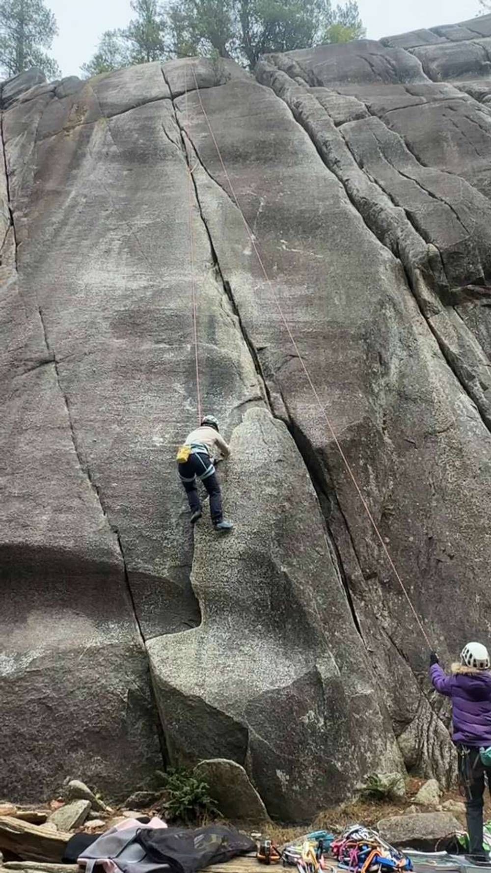 Octopus' Garden in the Shade 5.8, Squamish - Beta Video from Cmon_climber